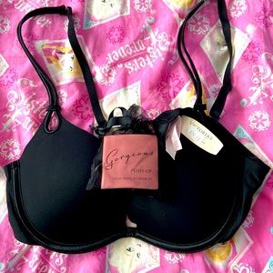 Victoria Secret Gorgeous Bra